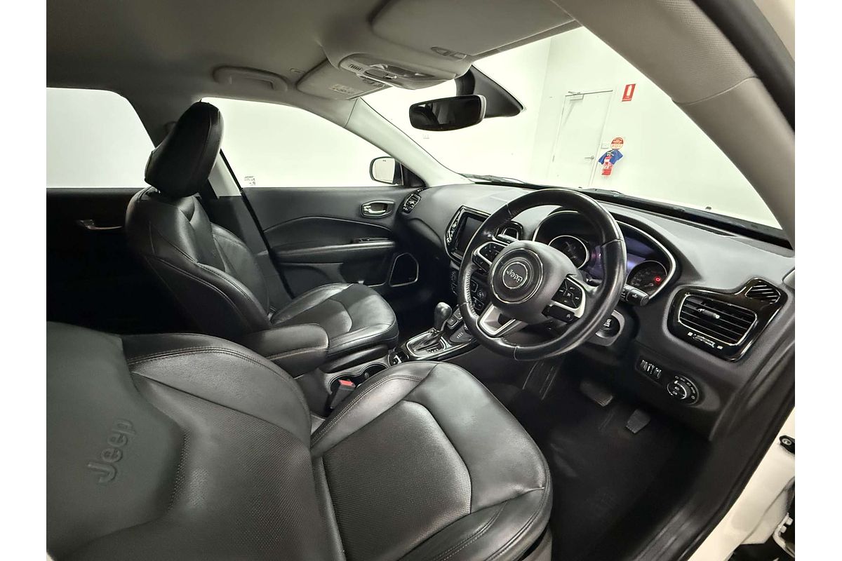2017 Jeep Compass Limited M6