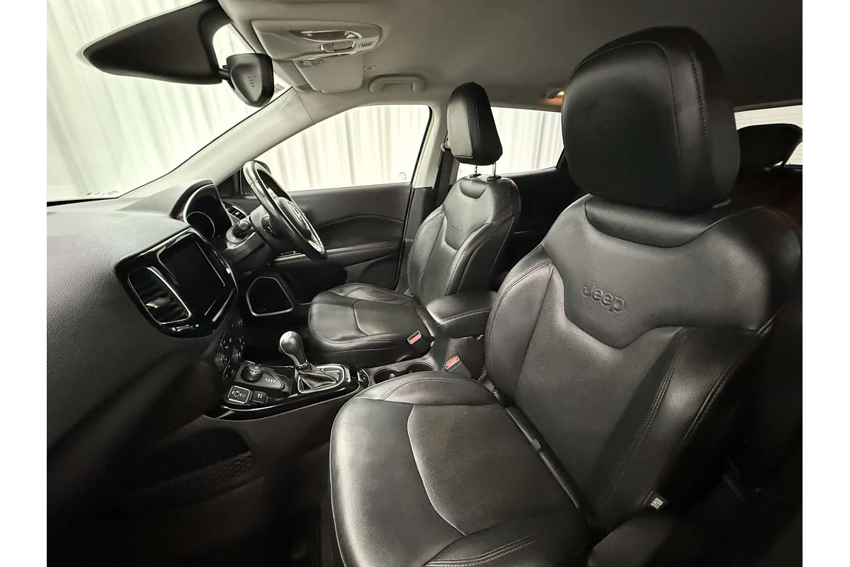 2017 Jeep Compass Limited M6
