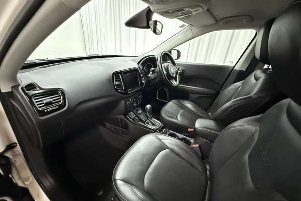 2017 Jeep Compass Limited M6