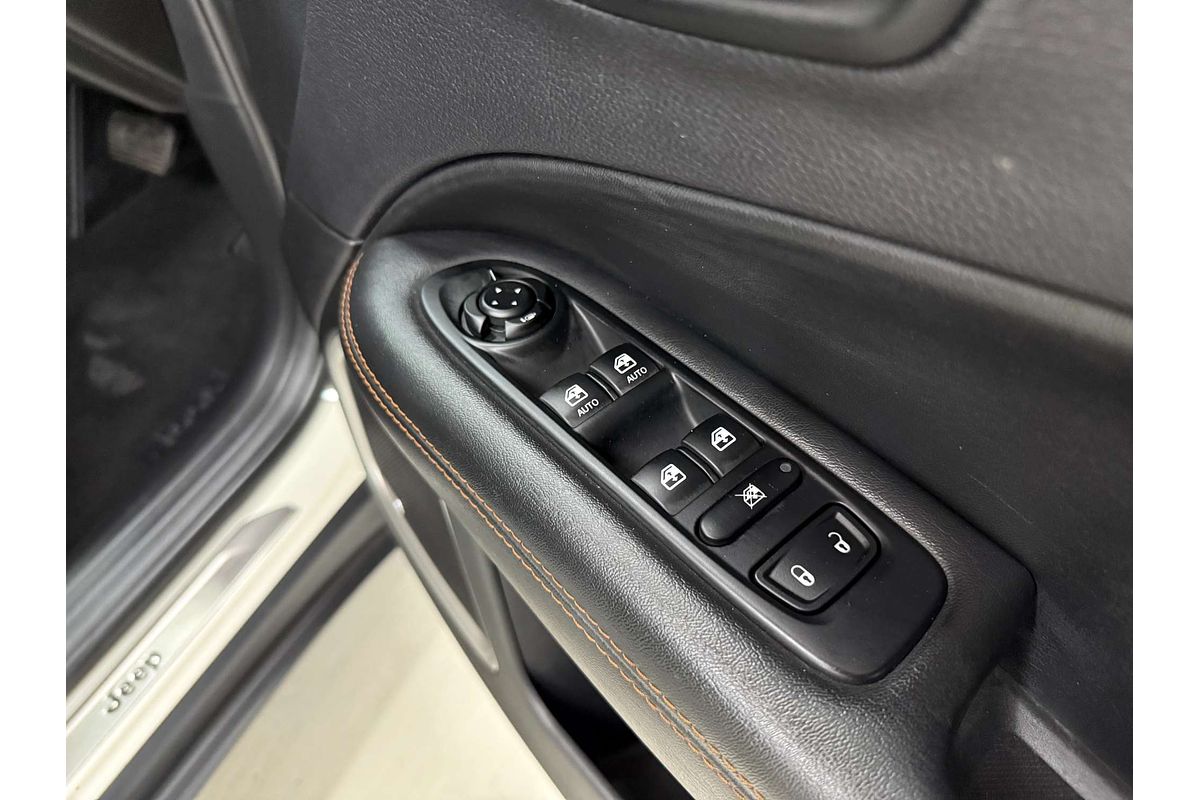 2017 Jeep Compass Limited M6