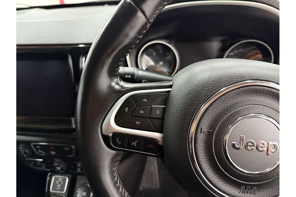 2017 Jeep Compass Limited M6
