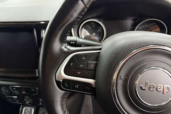 2017 Jeep Compass Limited M6
