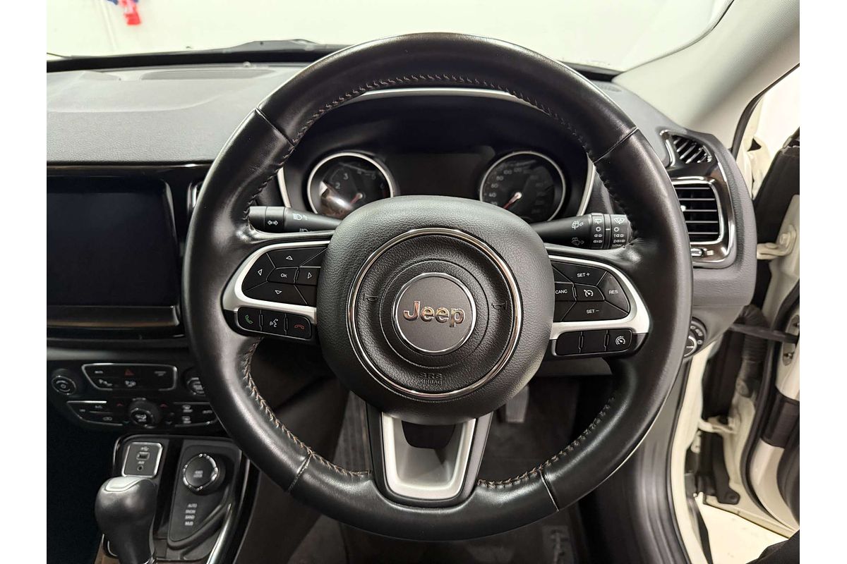 2017 Jeep Compass Limited M6