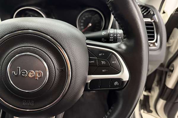2017 Jeep Compass Limited M6