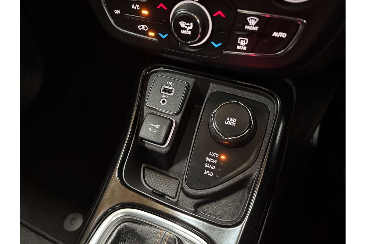 2017 Jeep Compass Limited M6