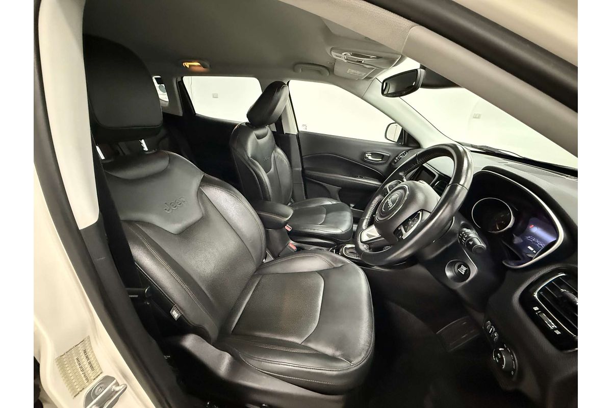 2017 Jeep Compass Limited M6