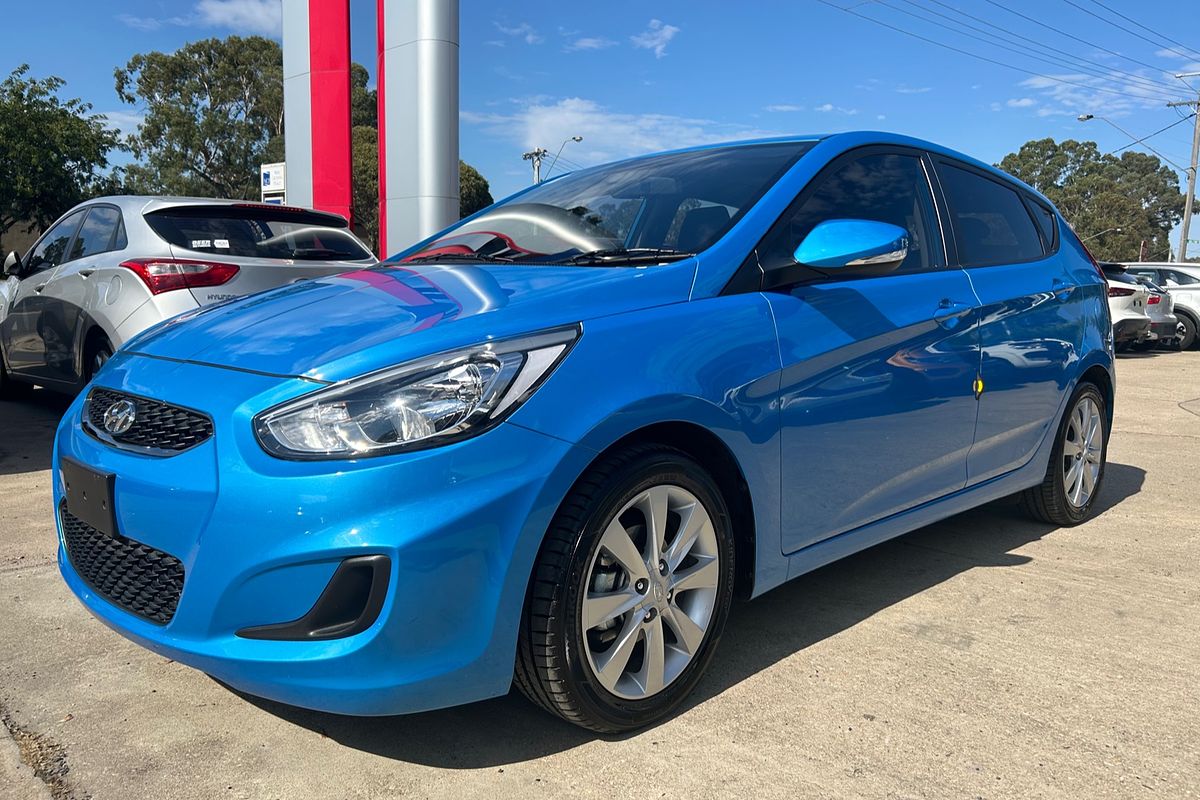 2019 Hyundai Accent Sport RB6