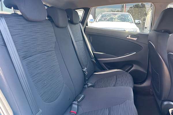 2019 Hyundai Accent Sport RB6