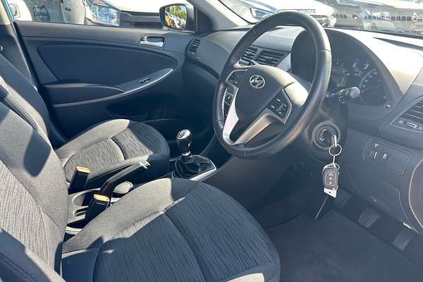 2019 Hyundai Accent Sport RB6