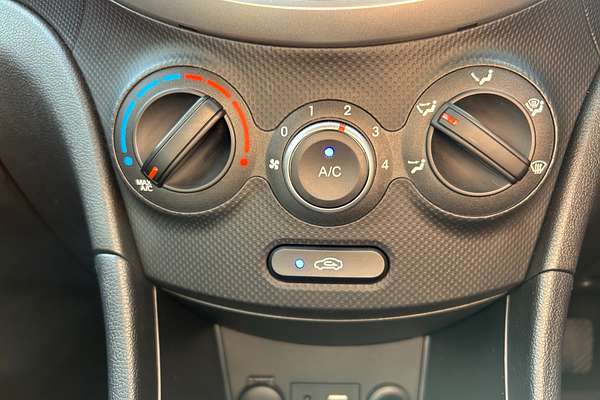 2019 Hyundai Accent Sport RB6