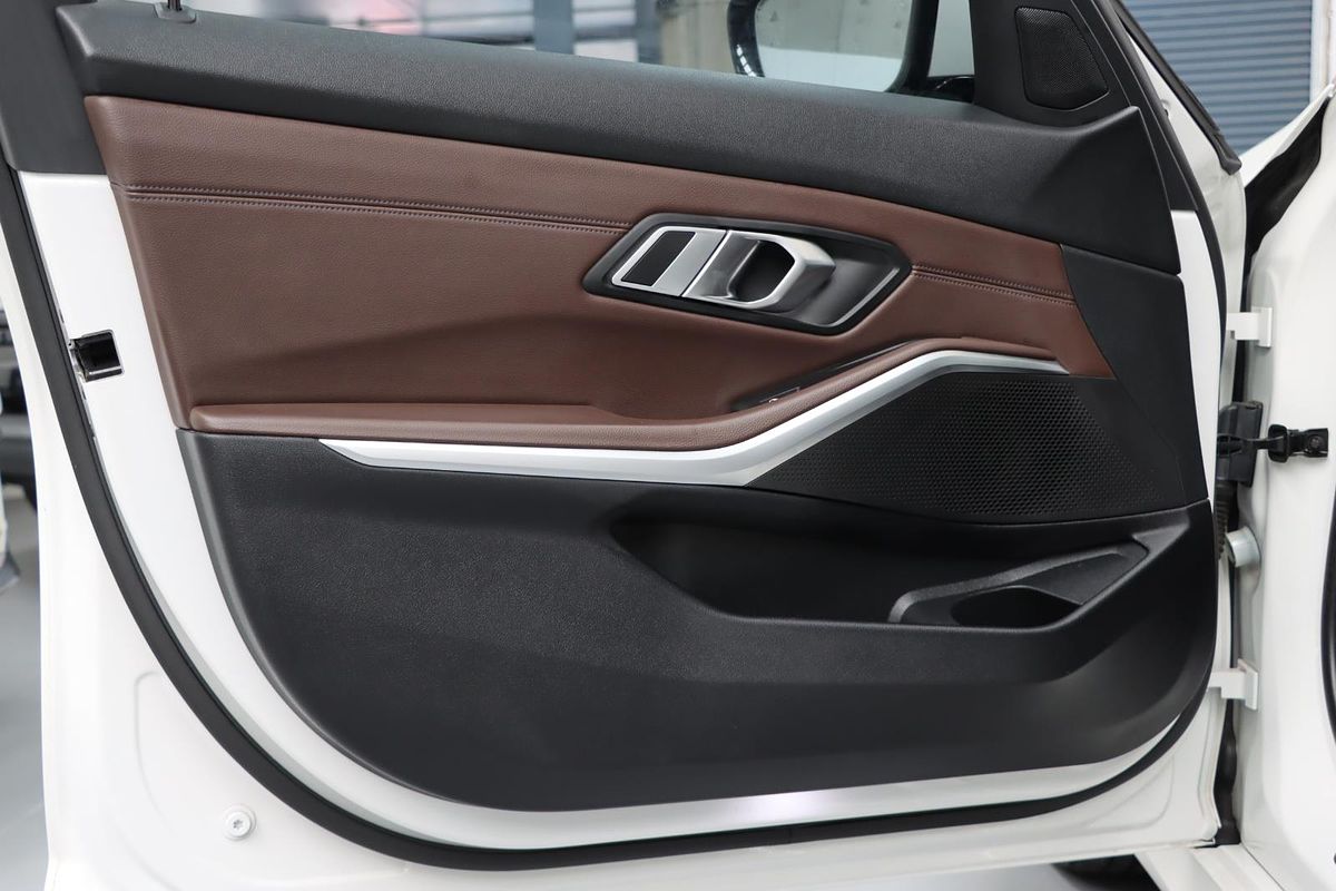 2019 BMW 3 Series 330i M Sport G20