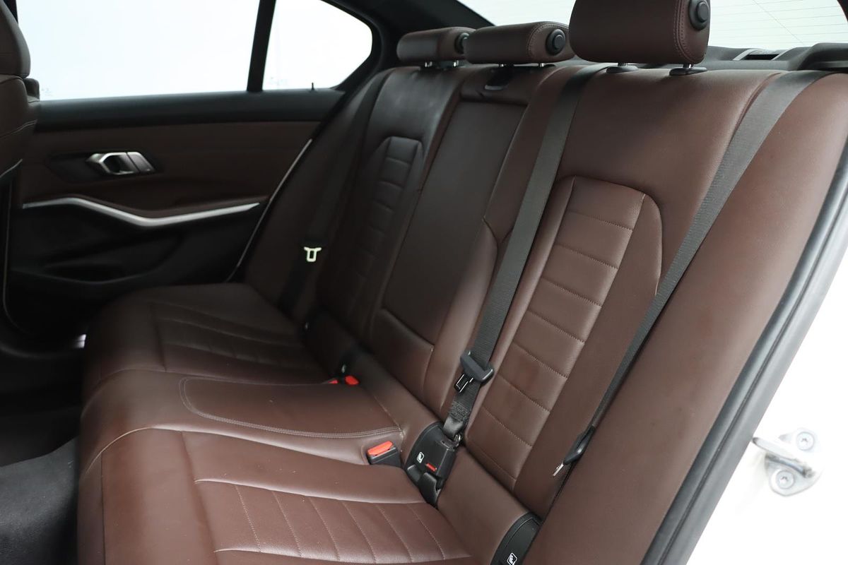 2019 BMW 3 Series 330i M Sport G20