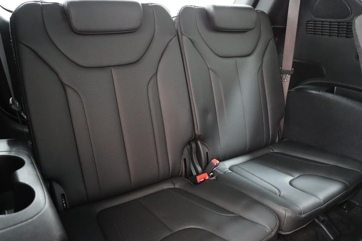 2019 Hyundai Santa Fe Elite TM.2