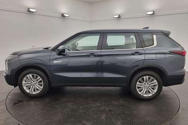 2024 Mitsubishi Outlander PHEV ES ZM