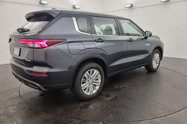 2024 Mitsubishi Outlander PHEV ES ZM