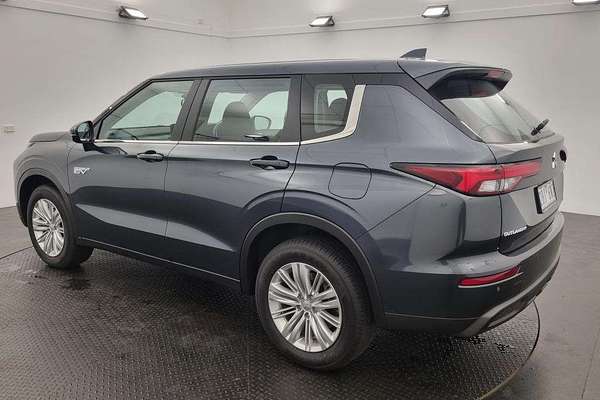 2024 Mitsubishi Outlander PHEV ES ZM