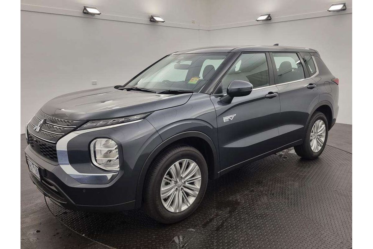 2024 Mitsubishi Outlander PHEV ES ZM