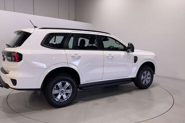 2022 Ford Everest Ambiente