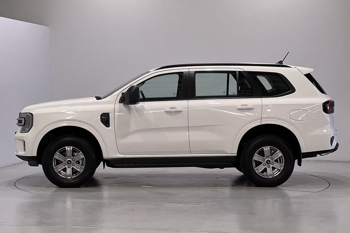 2022 Ford Everest Ambiente