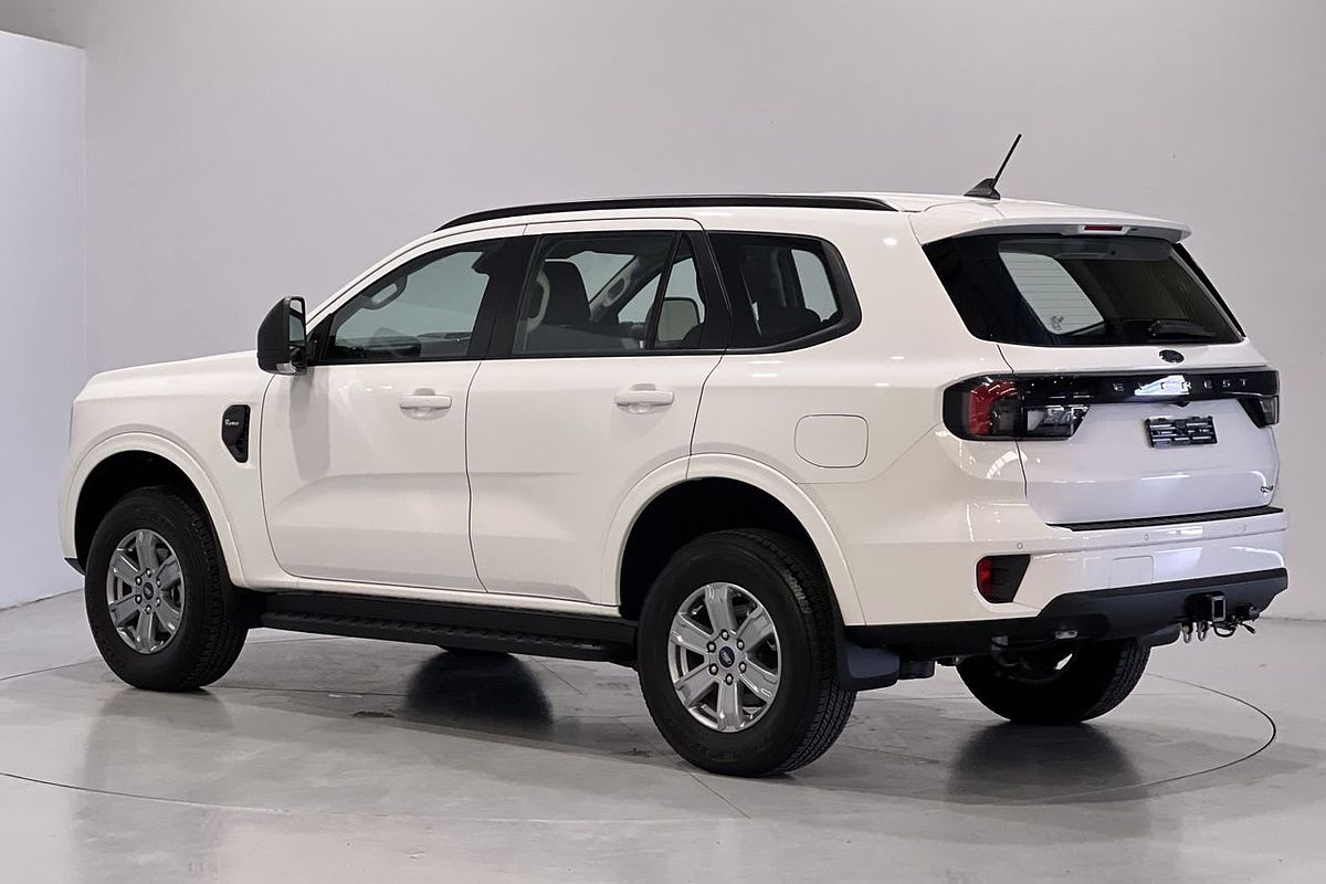2022 Ford Everest Ambiente