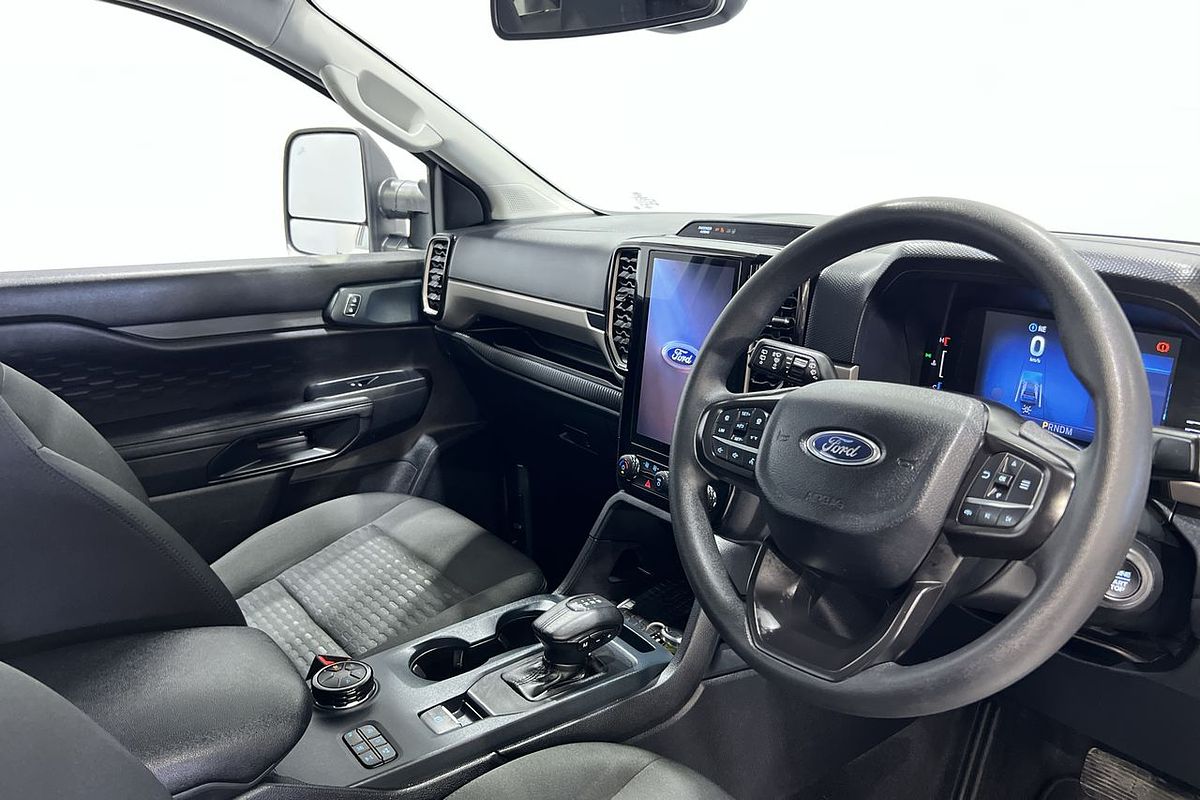 2022 Ford Everest Ambiente