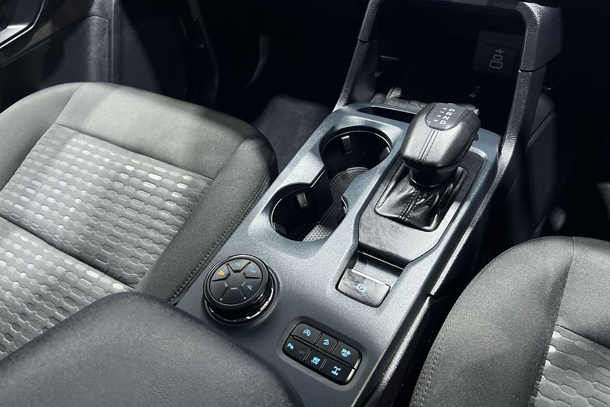 2022 Ford Everest Ambiente