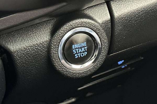 2021 Toyota Hilux SR5 GUN126R 4X4