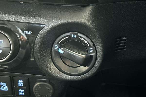 2021 Toyota Hilux SR5 GUN126R 4X4