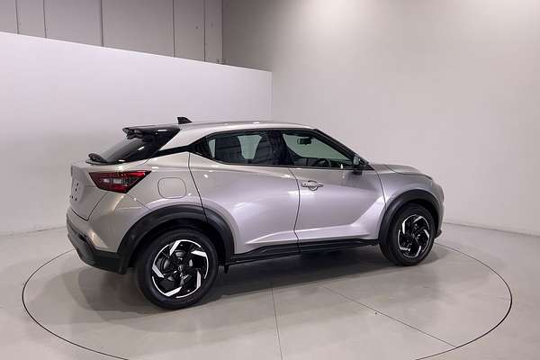 2023 Nissan JUKE ST F16