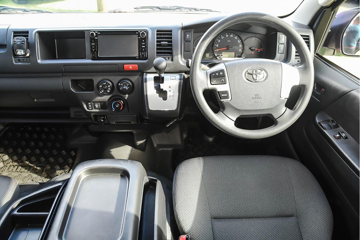 2017 Toyota Hiace Commuter TRH223R