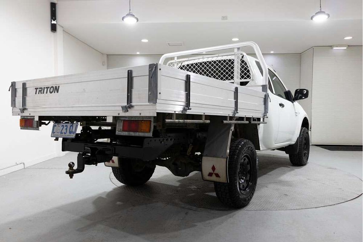 2011 Mitsubishi TRITON GLX (4x4) 5 SP MANUAL CLUB C/CHAS DT4 DIESEL
