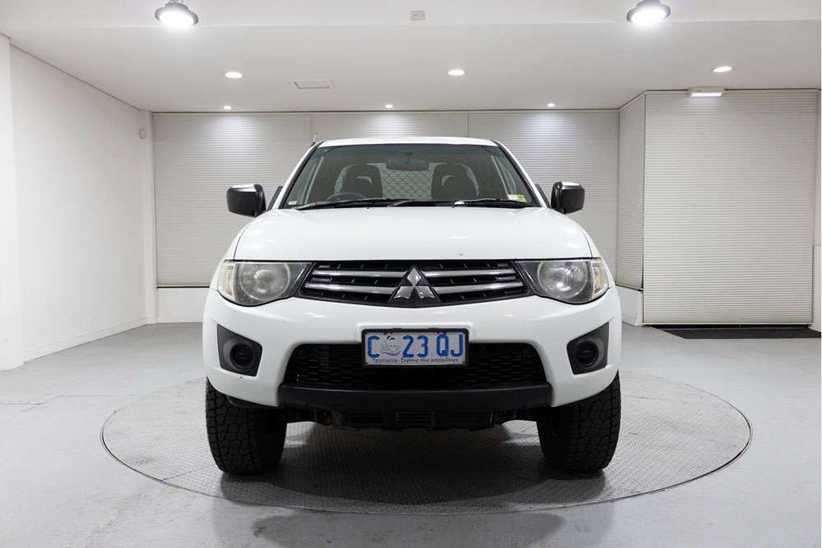 2011 Mitsubishi TRITON GLX (4x4) 5 SP MANUAL CLUB C/CHAS DT4 DIESEL