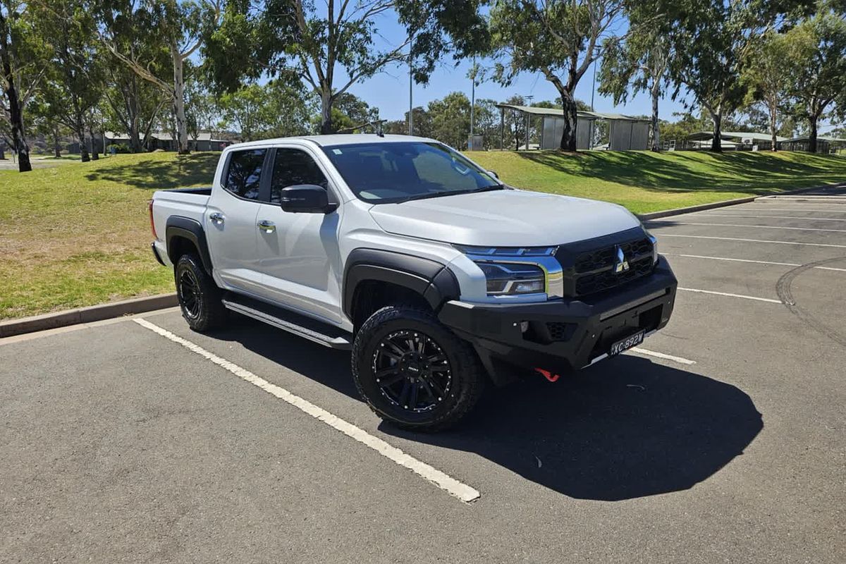 2024 Mitsubishi Triton GLS MV 4X4