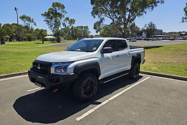 2024 Mitsubishi Triton GLS MV 4X4