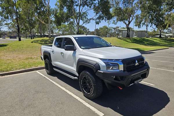 2024 Mitsubishi Triton GLS MV 4X4