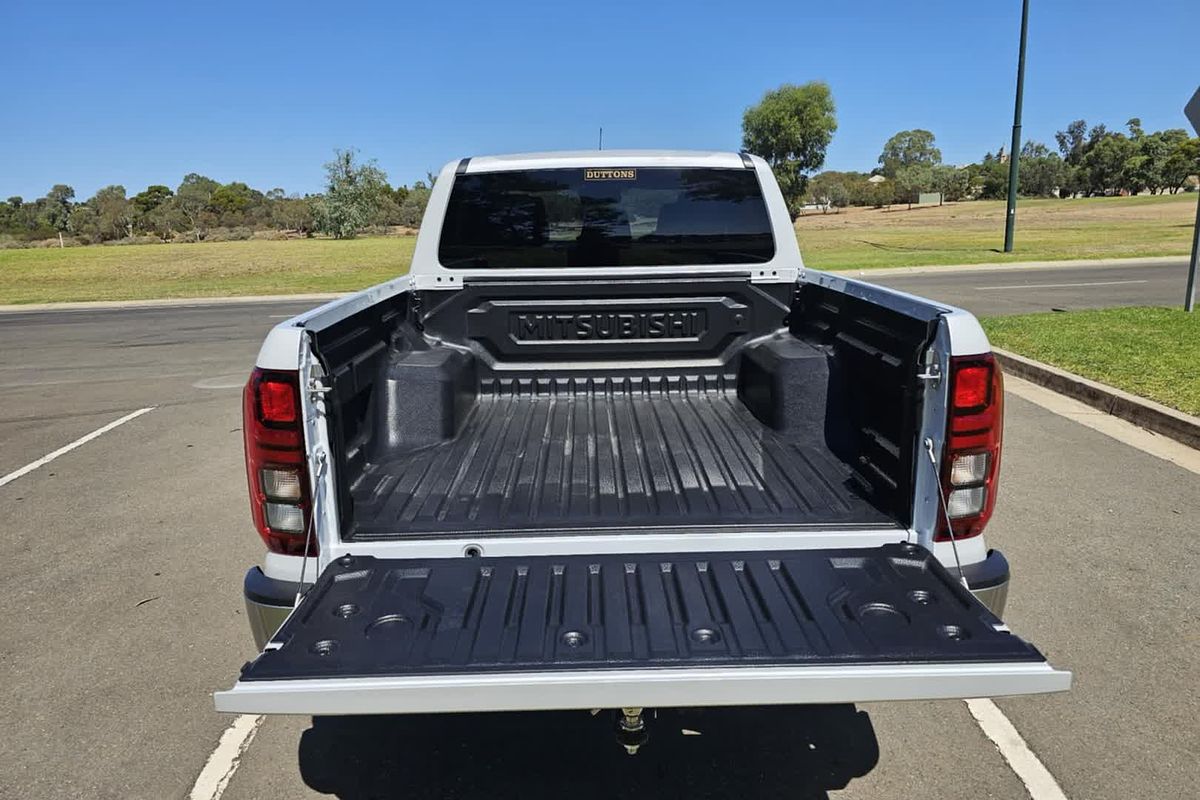 2024 Mitsubishi Triton GLS MV 4X4