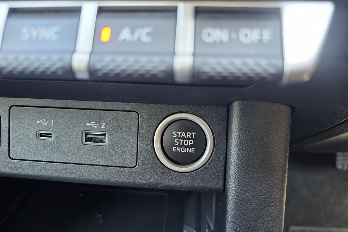 2024 Mitsubishi Triton GLS MV 4X4