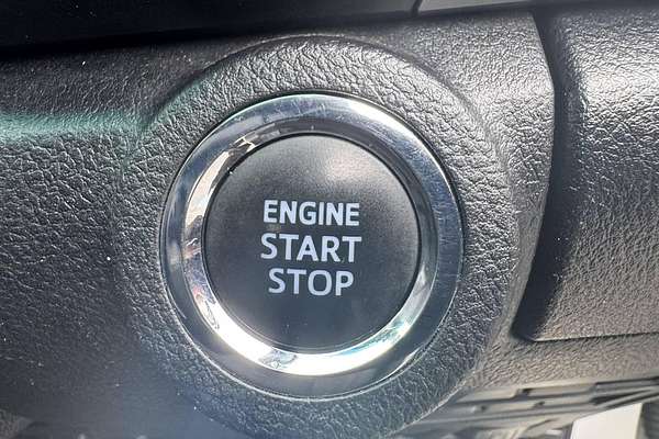 2020 Toyota Hilux SR5 GUN126R 4X4
