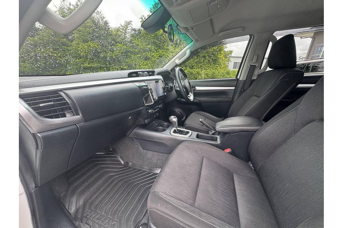 2020 Toyota Hilux SR5 GUN126R 4X4