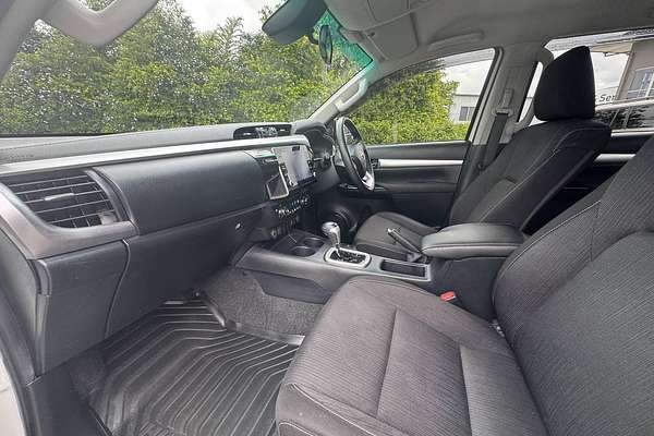 2020 Toyota Hilux SR5 GUN126R 4X4