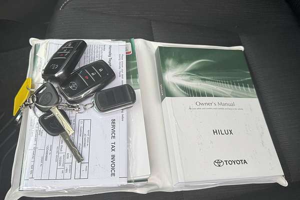 2020 Toyota Hilux SR5 GUN126R 4X4