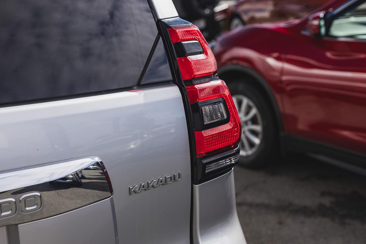 2018 Toyota Landcruiser Prado Kakadu GDJ150R