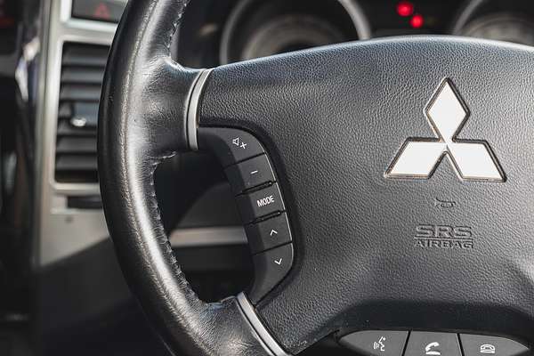 2020 Mitsubishi Pajero Exceed NX