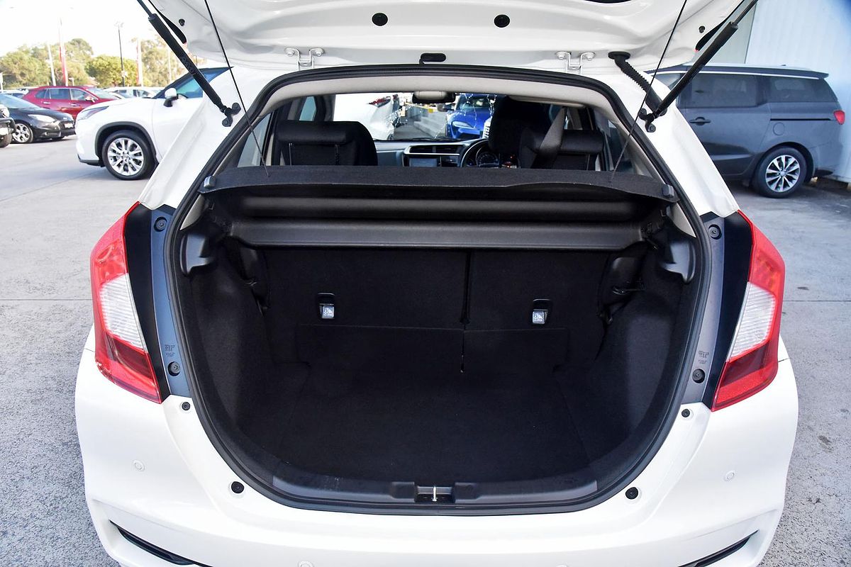 2017 Honda Jazz VTi GF