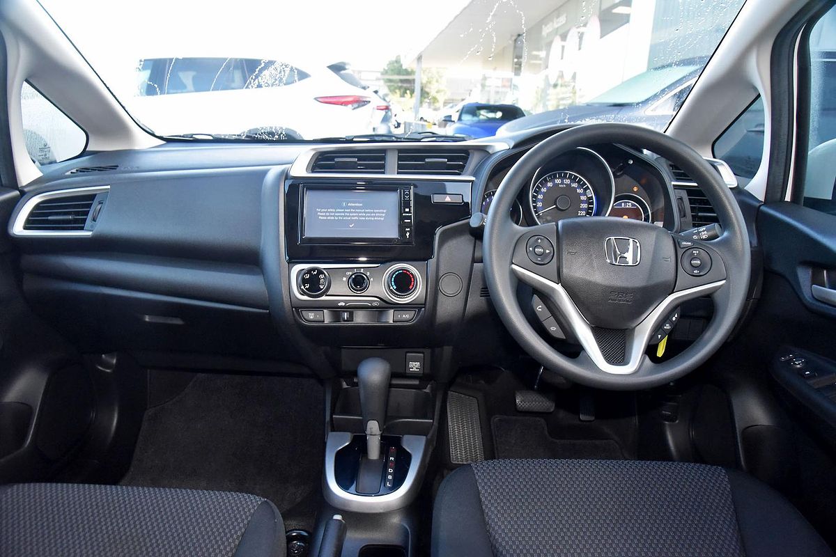 2017 Honda Jazz VTi GF
