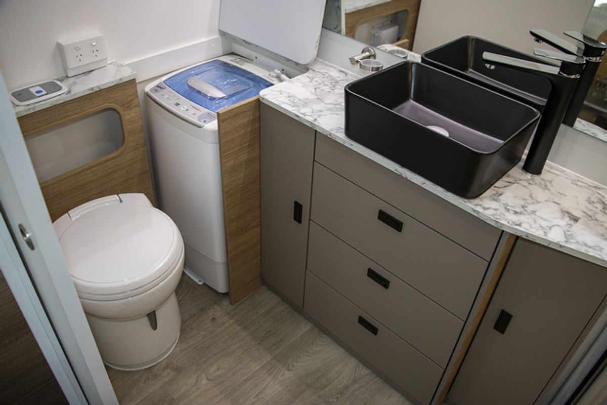 2024 Jayco SILVERLINE CARAVAN 21.65-3.OB.SL-MY24