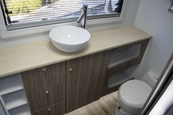 2023 Avan ASPIRE Caravan * 587-4 TA