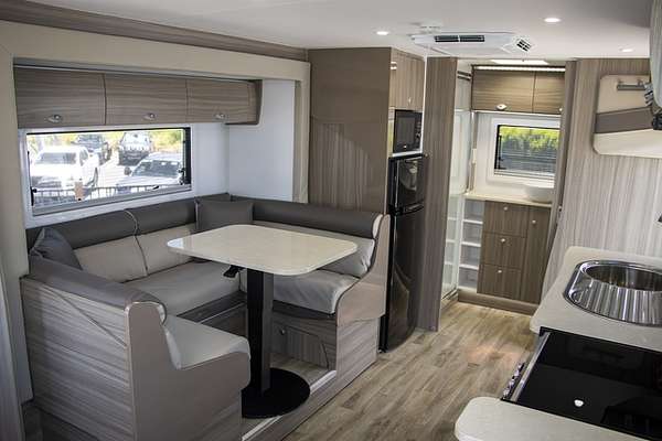 2023 Avan ASPIRE Caravan * 587-4 TA