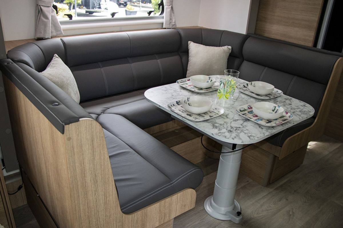 2025 Jayco SILVERLINE CARAVAN 25.78-6.OB.SL-MY24