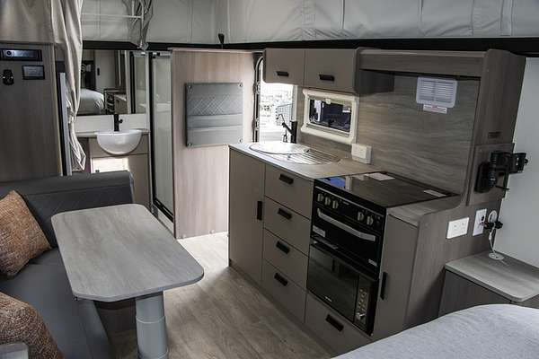 2025 Jayco ALL TERRAIN POPTOP 17.55-8.AT-MY24